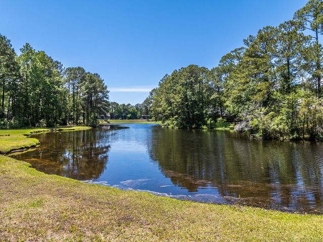 1802 Spinnaker Dr., North Myrtle Beach, SC 29582