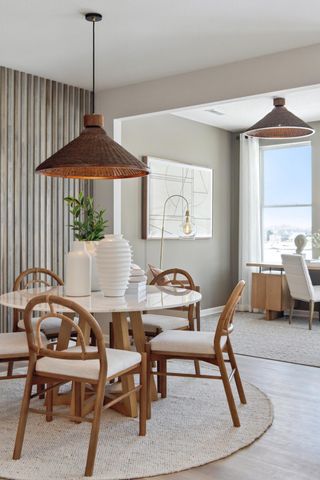 4806 AirLake Drive, Woodbury, MN 55129