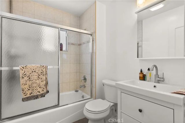 3124 Helms Avenue, Los Angeles, CA 90034