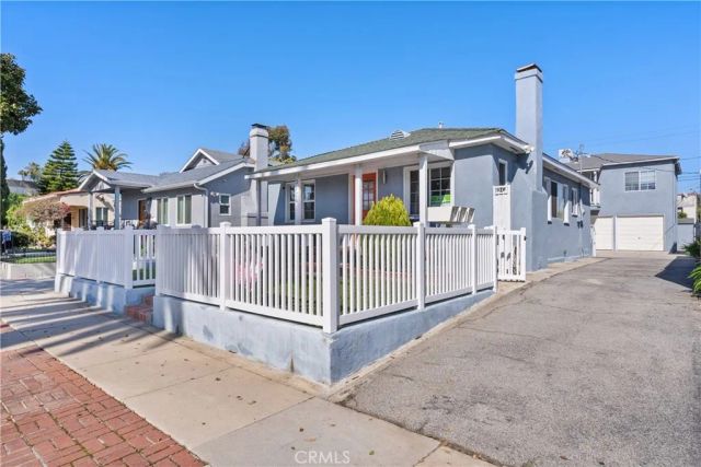 3124 Helms Avenue, Los Angeles, CA 90034