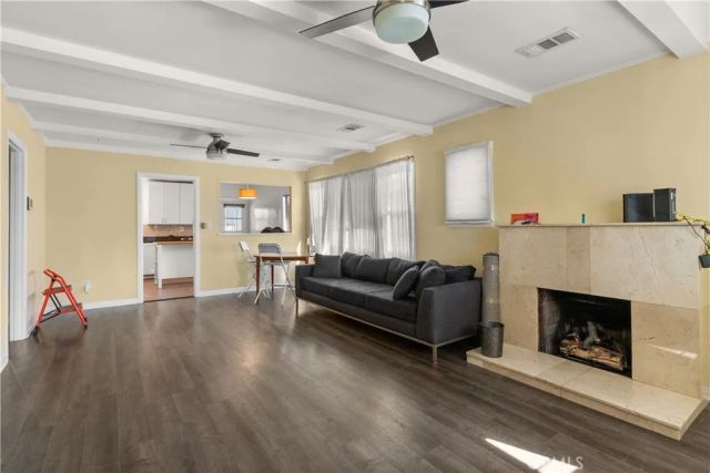 3124 Helms Avenue, Los Angeles, CA 90034