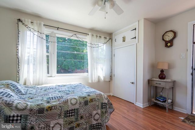 113 PENN ST, Pennsburg, PA 18073