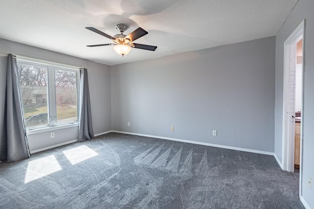 1957 W Nottingham Street, Springfield, MO 65810