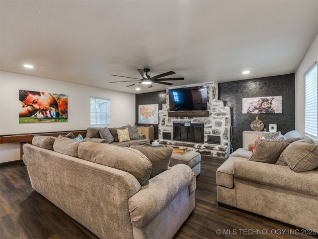 11 Port Duncan, Afton, OK 74331