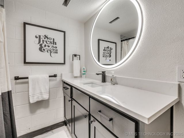 11 Port Duncan, Afton, OK 74331