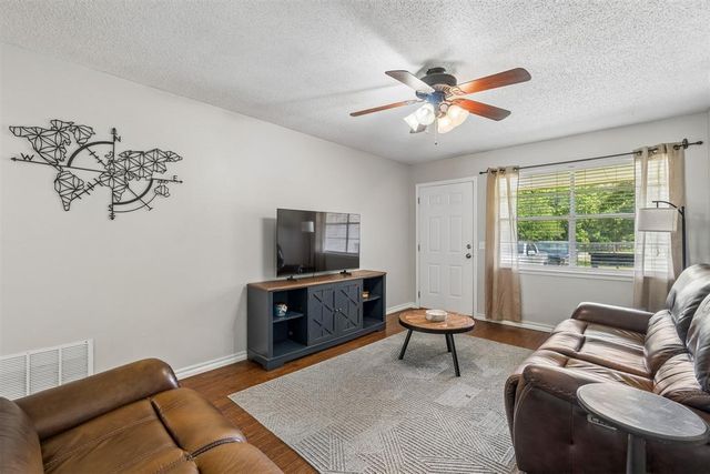 15528 SE 15th Street, Choctaw, OK 73020