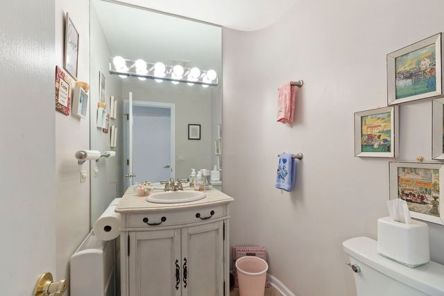 2383 Shady Lane, Highland Park, IL 60035