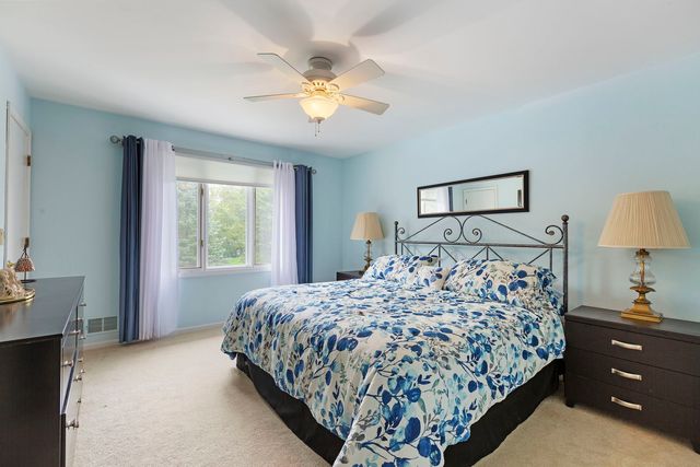 2383 Shady Lane, Highland Park, IL 60035
