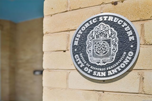 339 W Woodlawn Ave, San Antonio, TX 78212