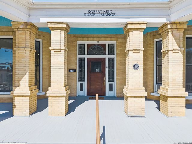 339 W Woodlawn Ave, San Antonio, TX 78212