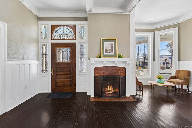 339 W Woodlawn Ave, San Antonio, TX 78212