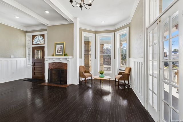 339 W Woodlawn Ave, San Antonio, TX 78212