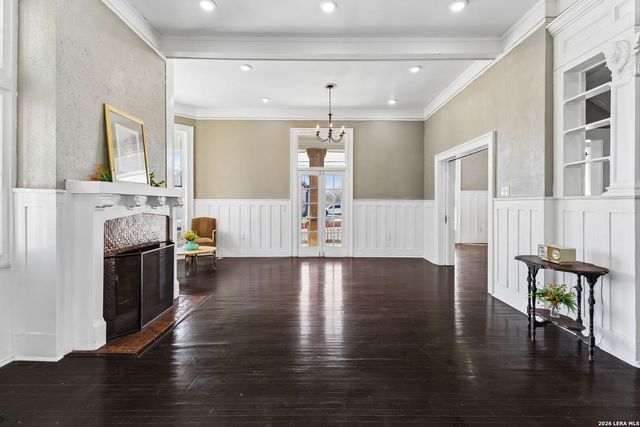 339 W Woodlawn Ave, San Antonio, TX 78212