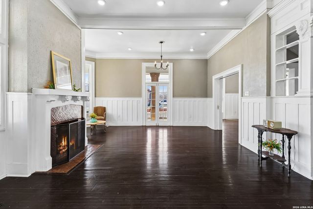 339 W Woodlawn Ave, San Antonio, TX 78212