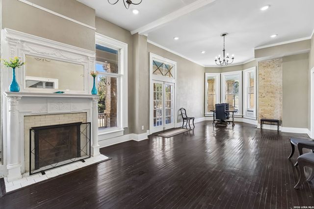 339 W Woodlawn Ave, San Antonio, TX 78212