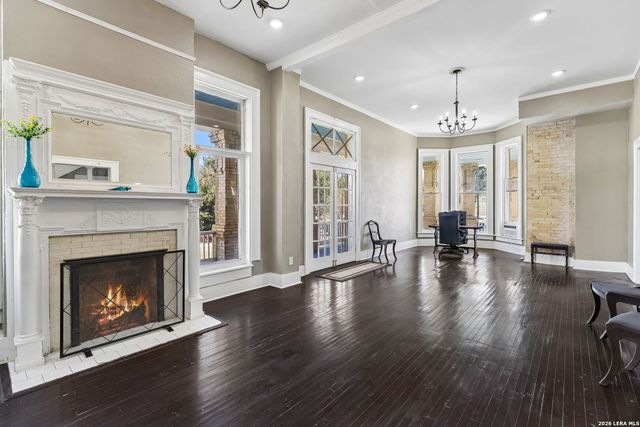 339 W Woodlawn Ave, San Antonio, TX 78212