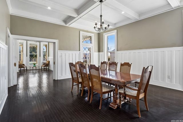 339 W Woodlawn Ave, San Antonio, TX 78212