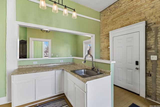 339 W Woodlawn Ave, San Antonio, TX 78212