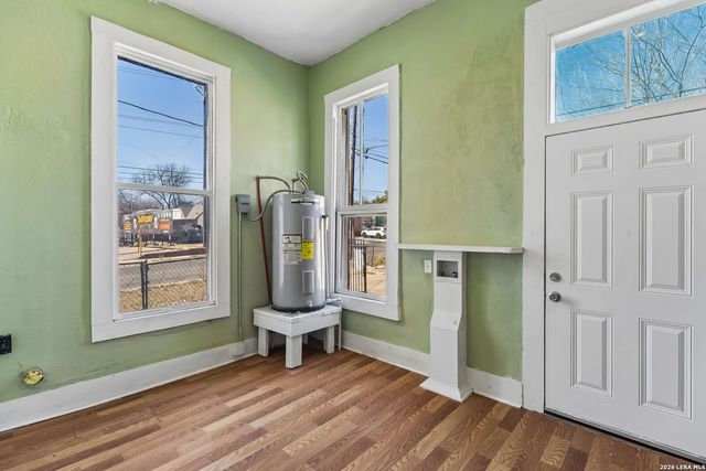 339 W Woodlawn Ave, San Antonio, TX 78212