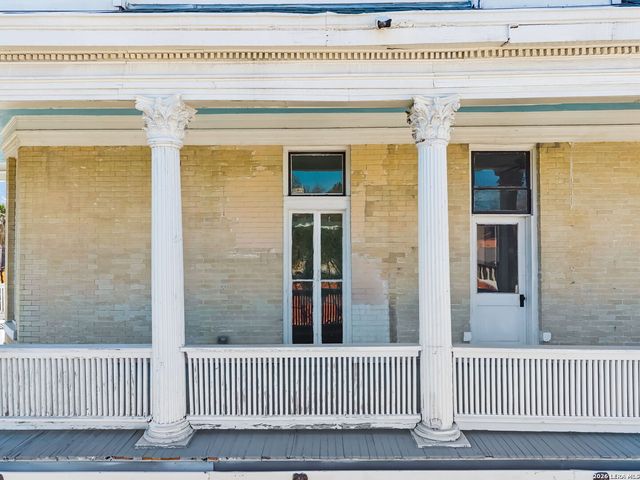 339 W Woodlawn Ave, San Antonio, TX 78212