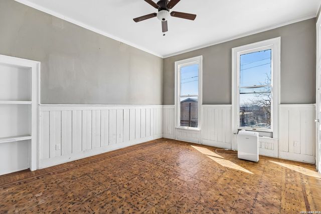 339 W Woodlawn Ave, San Antonio, TX 78212