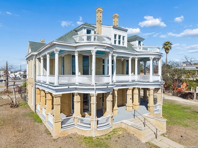 339 W Woodlawn Ave, San Antonio, TX 78212