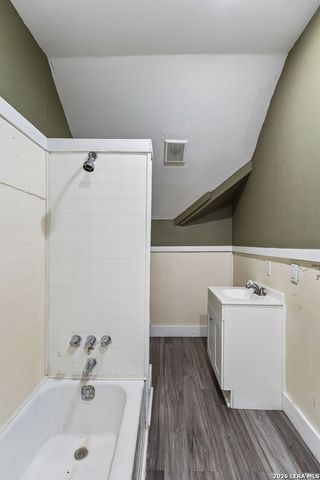 339 W Woodlawn Ave, San Antonio, TX 78212