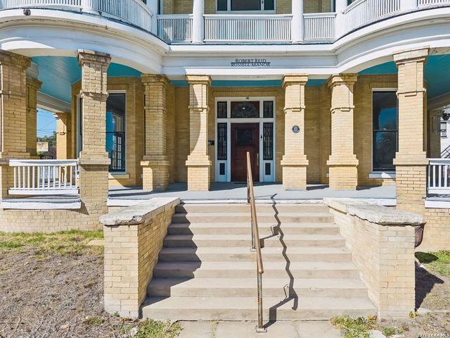 339 W Woodlawn Ave, San Antonio, TX 78212