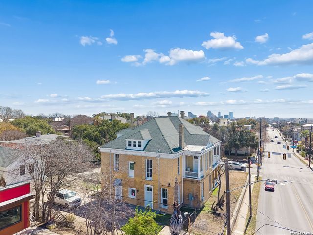 339 W Woodlawn Ave, San Antonio, TX 78212