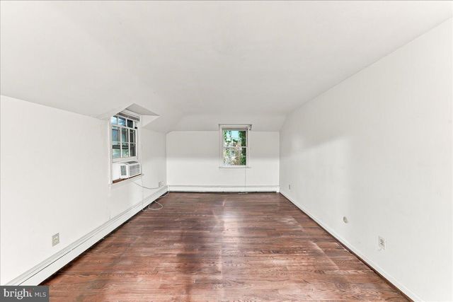 1422 BOBOLINK LN, West Chester, PA 19382