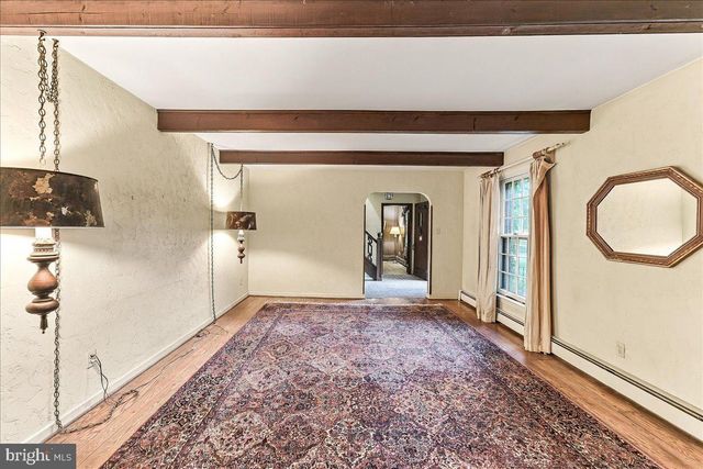 1422 BOBOLINK LN, West Chester, PA 19382