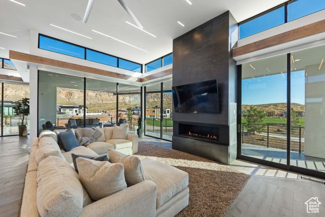 3558 S CYPRESS RD, Hurricane, UT 84737