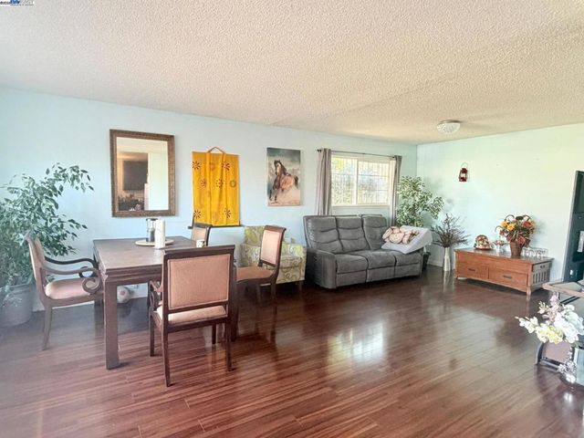 2626 2626 Maine Ave, Richmond, CA 94804