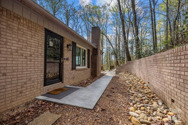159 Long John Drive, Hendersonville, NC 28791