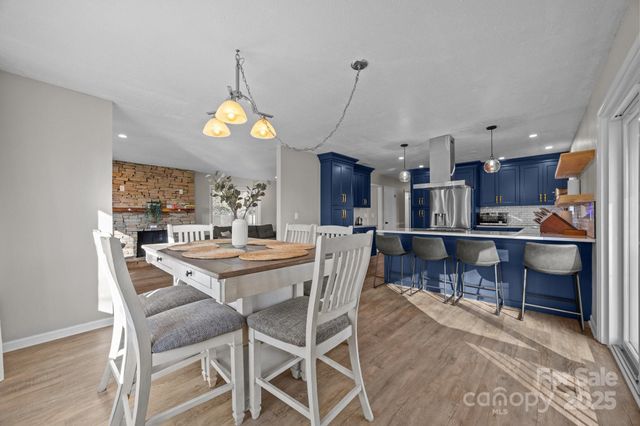159 Long John Drive, Hendersonville, NC 28791