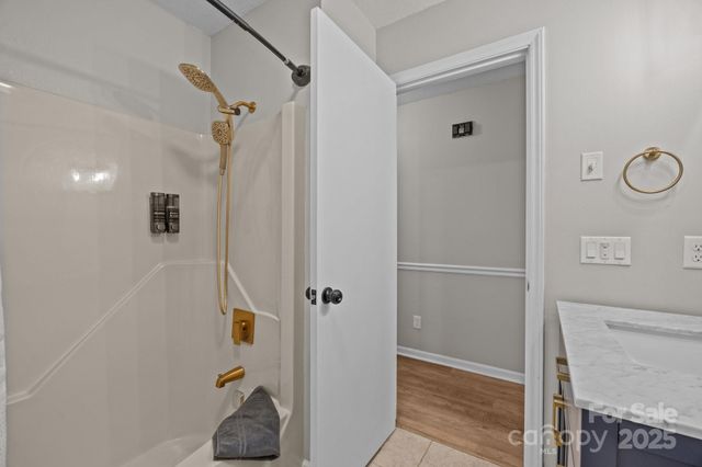 159 Long John Drive, Hendersonville, NC 28791