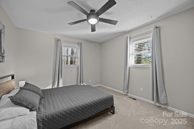 159 Long John Drive, Hendersonville, NC 28791