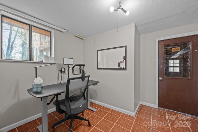 159 Long John Drive, Hendersonville, NC 28791