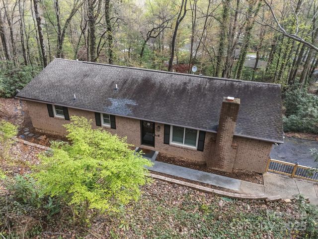 159 Long John Drive, Hendersonville, NC 28791
