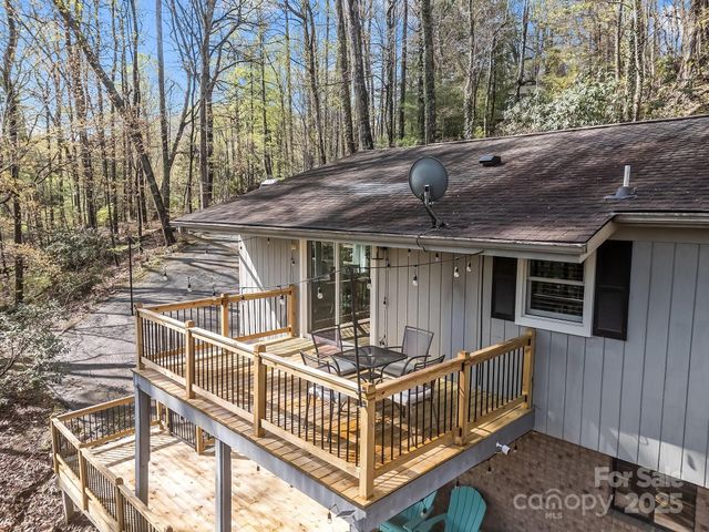 159 Long John Drive, Hendersonville, NC 28791