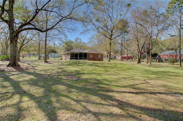 11415 Wacker Lane W, Theodore, AL 36582