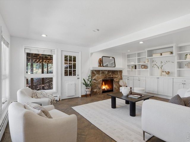 36 Ridge Dr, Boulder, CO 80304