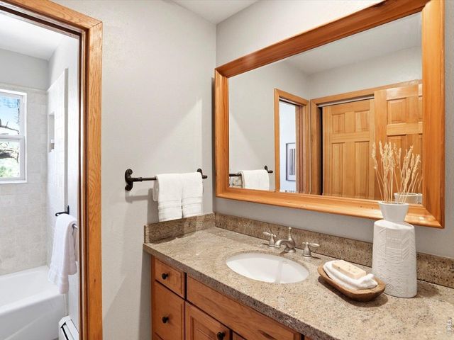 36 Ridge Dr, Boulder, CO 80304