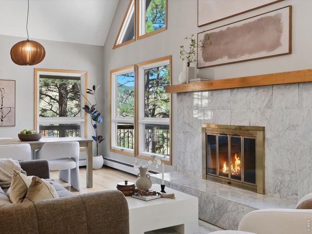 36 Ridge Dr, Boulder, CO 80304
