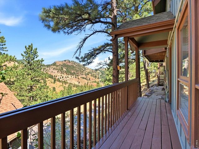 36 Ridge Dr, Boulder, CO 80304