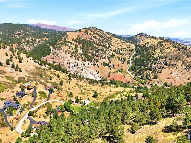 36 Ridge Dr, Boulder, CO 80304