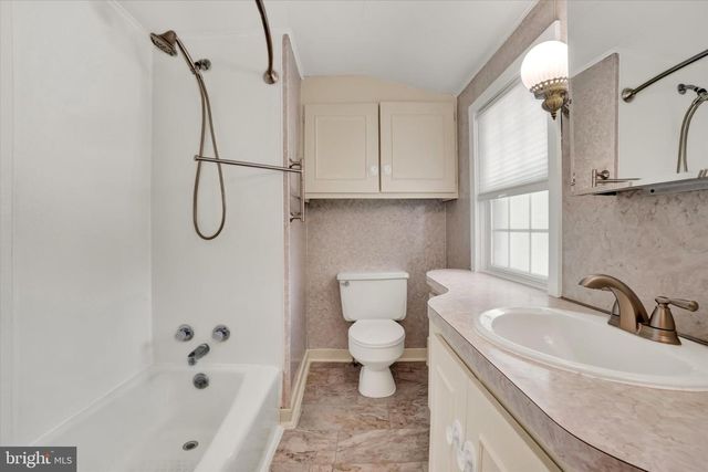 801 E 10TH AVE, York, PA 17402