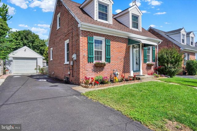 801 E 10TH AVE, York, PA 17402