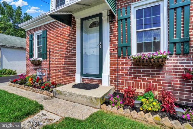 801 E 10TH AVE, York, PA 17402