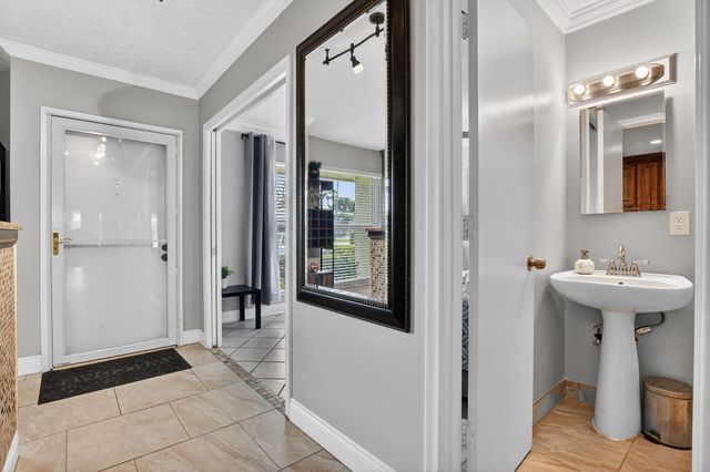 1040 N Palm Lane C, Delray Beach, FL 33445